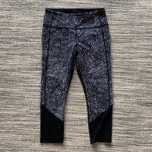 Speckled Lululemon Cropped Mesh Leggings